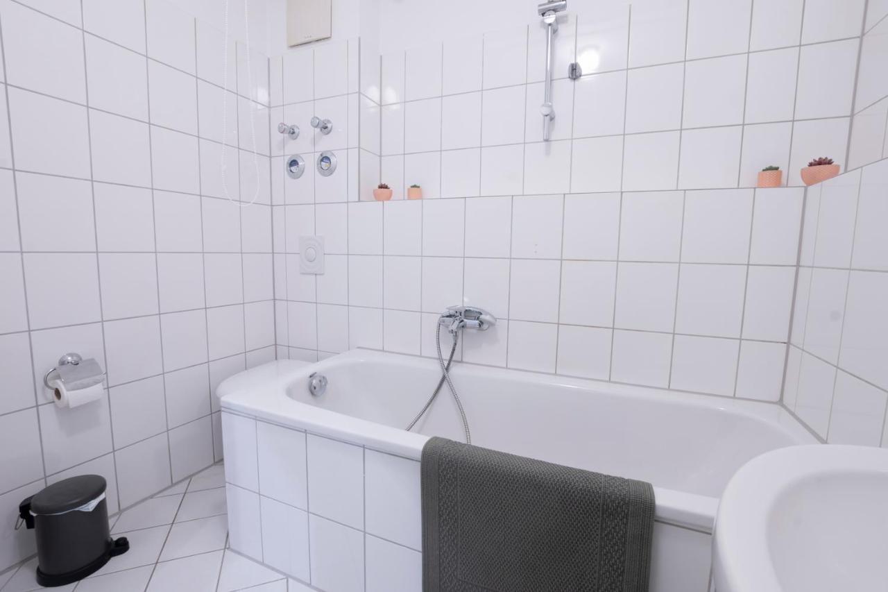 Zwickau Mittendrin, Tolles Balkon-Apartment Exterior foto